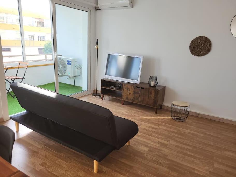 Superbe Apartement En Residence Avec Piscine Roses Exterior foto